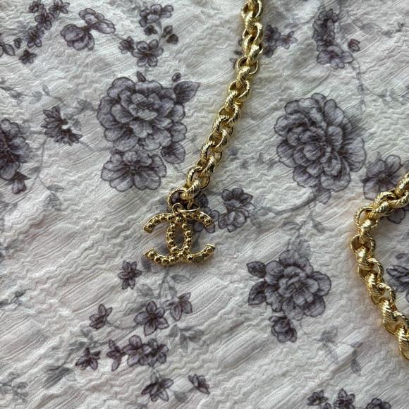 Chanel Metal Crystal Logo Chain Belt - Picture 7 of 8